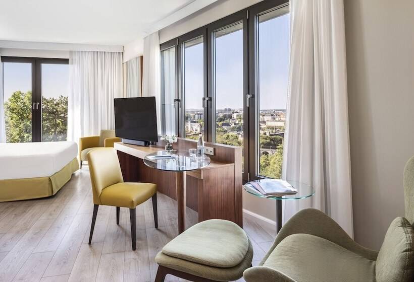 Premium Room City View, Melia Luxembourg