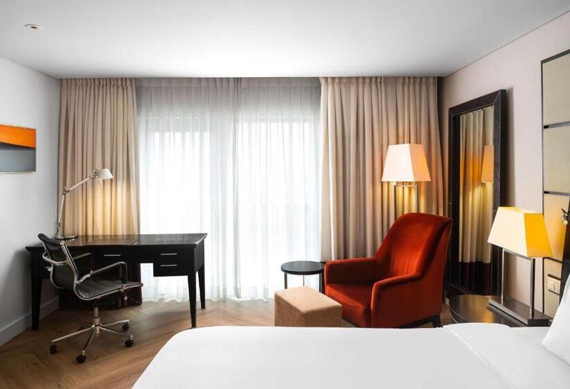 Номер Executive, Radisson Blu Hotel Bucharest
