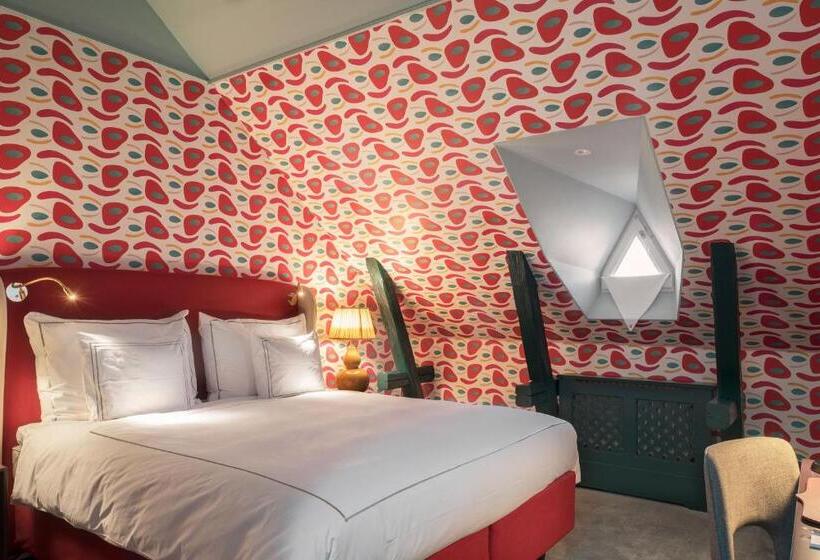 스탠다드 룸, The Sparrow