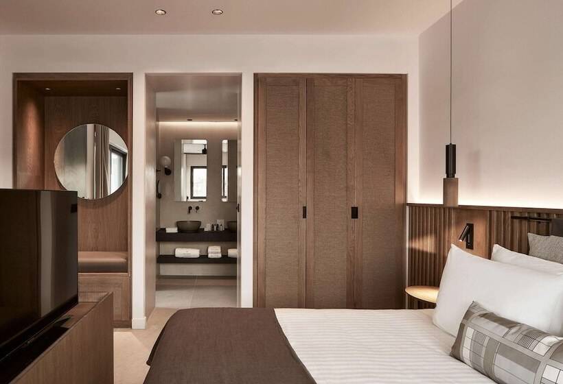 Полулюкс Вид на Сад, The Olivar Suites