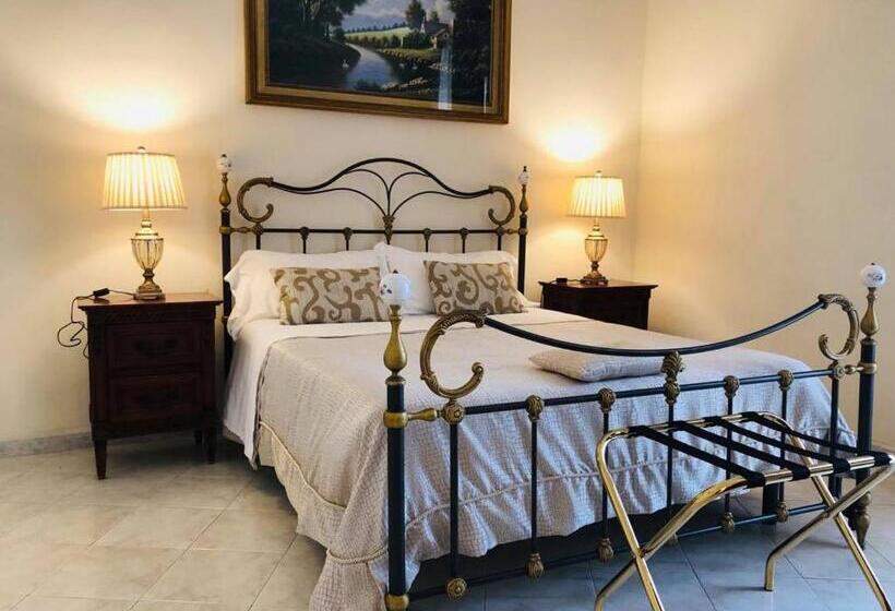 اتاق کلاسیک سه تخته, B&b Al Piazza Marina
