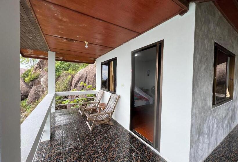 اتاق لوکس با بالکن و چشمانداز دریا, Char Bungalows