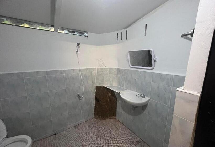اتاق استاندارد با 2 تخت دوبل, Char Bungalows