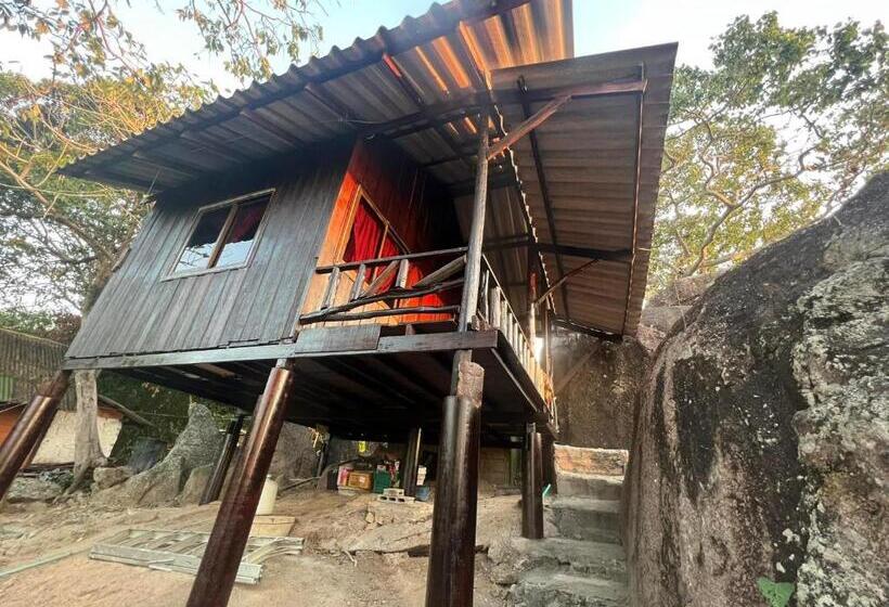 اتاق استاندارد با 2 تخت دوبل, Char Bungalows