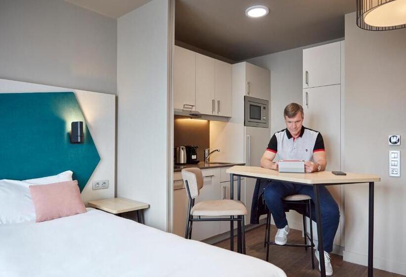 Студия Стандарт, Aparthotel Adagio Paris Suresnes Longchamp