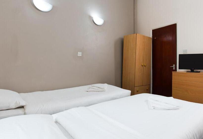 Quarto Triplo Clássico, Aquarius