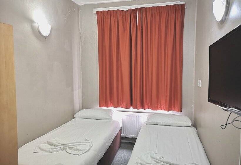 Quarto Triplo Estandar, Aquarius
