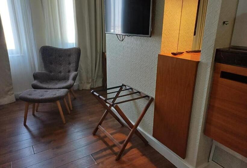 디럭스 트리플 룸, Miapera Hotel And Spa