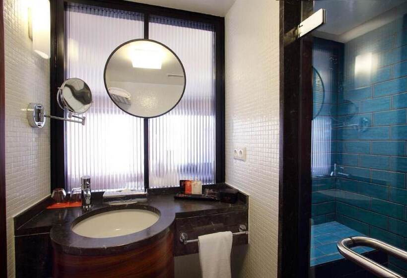 디럭스 트리플 룸, Miapera Hotel And Spa
