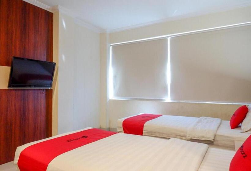 スタンダードルーム, Reddoorz Plus @ Grand Pacifik Hotel Makassar