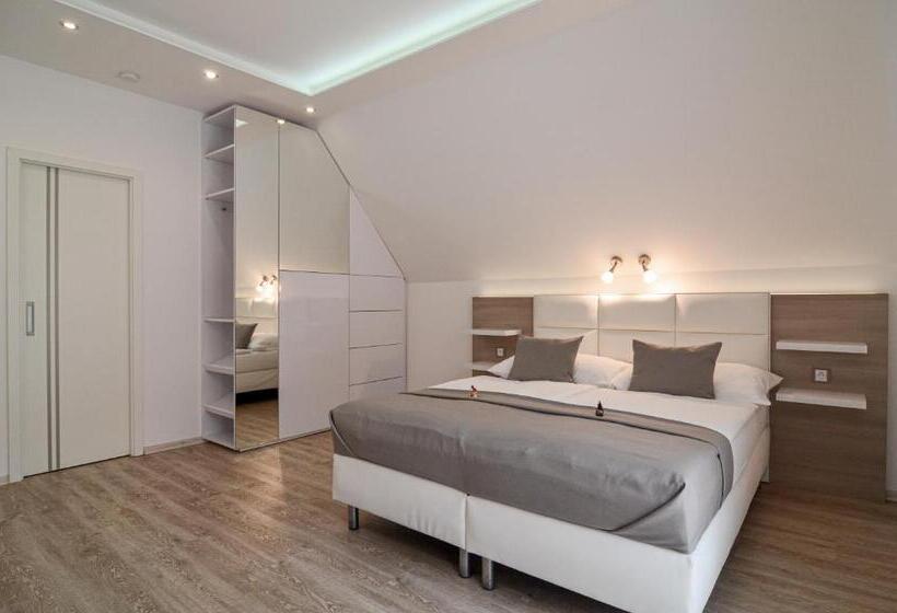Номер Deluxe с Балконом, Residence Malva