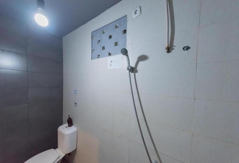 סוויטה, Urbanview Hotel Cianjur City Park By Reddoorz