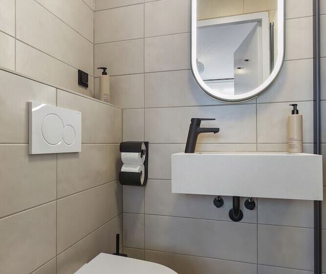Номер Стандарт, Dutch Design Hotel Vondelpark