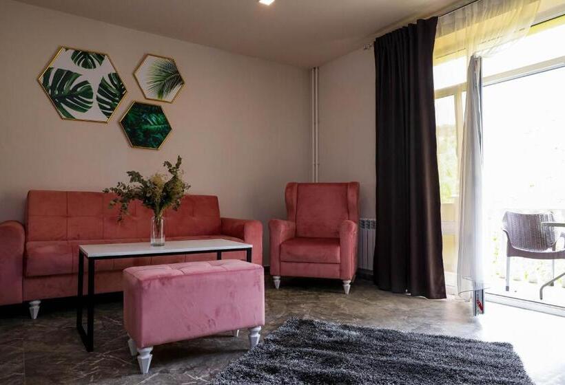 Люкс, Getap Resort Arzni