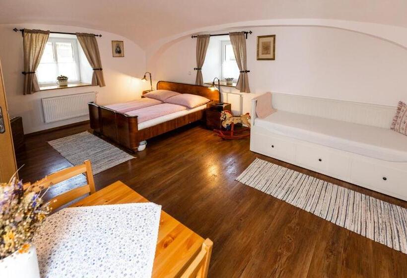 Family Suite, Penzion Na Fojtství