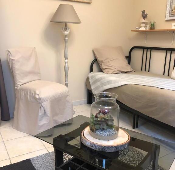 标准间, Auberge De Pachoquin