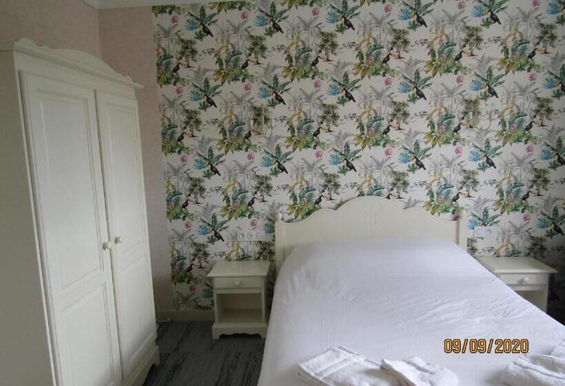 Номер Стандарт, Le Mareuillais Hotel Restaurant