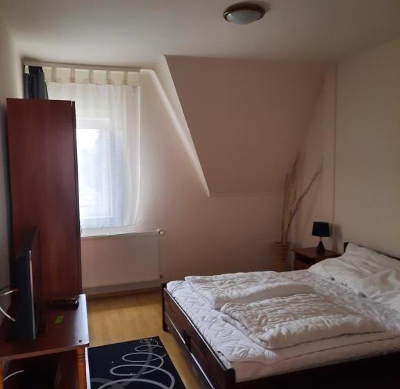 １ベッドルームアパートメント, Megálló Wellness Panzió