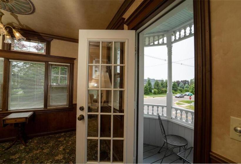 Люкс Повышенной Комфортности, Yelton Manor Bed And Breakfast
