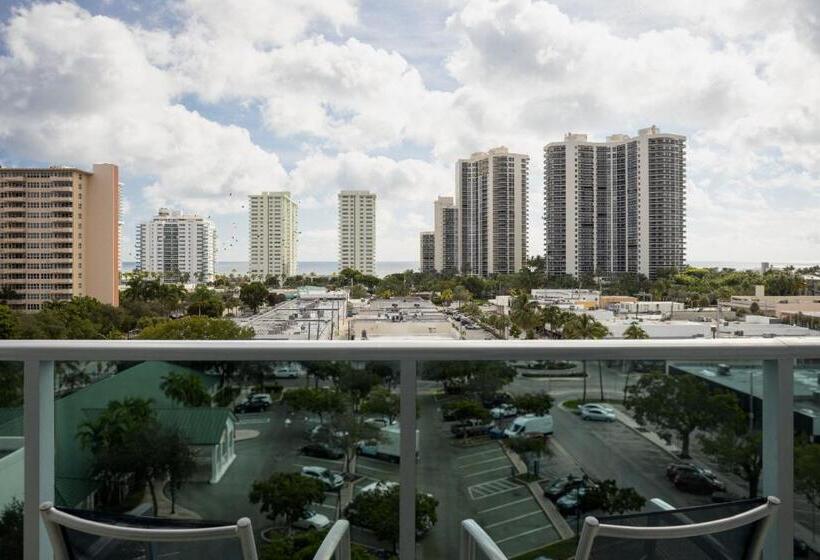 キングサイズベッドのスイートルーム, Residence Inn By Marriott Fort Lauderdale Intracoastal