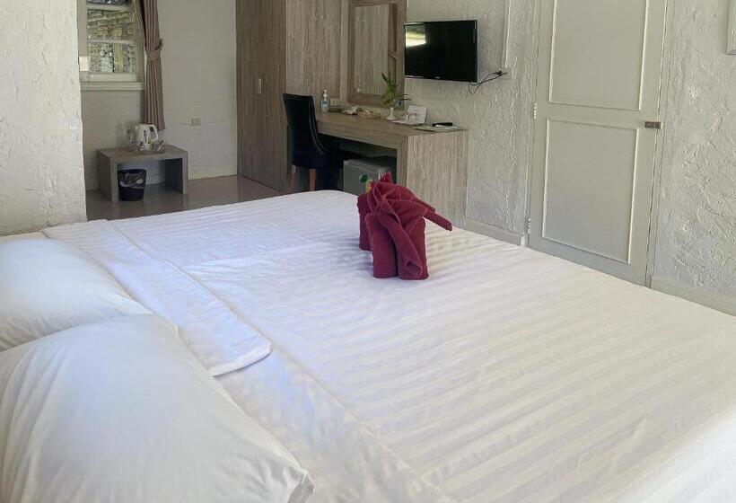 디럭스 룸, The Legacy River Kwai Resort