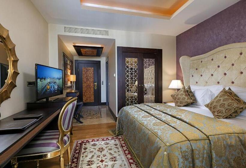 Классический Номер, Titanic Mardan Palace