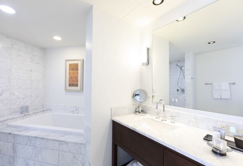 جناح ديلوكس غرفتين نوم, Ka Laʻi Waikiki Beach, Lxr Hotels & Resorts