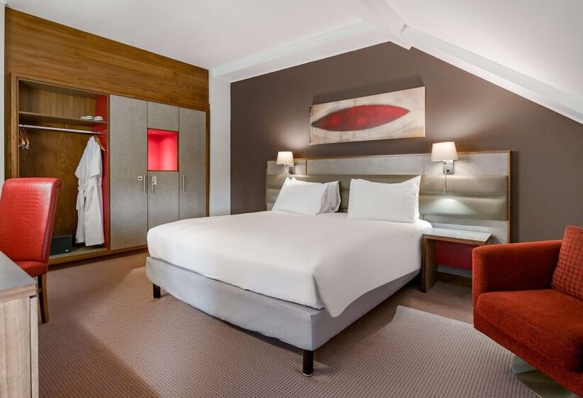 سوییت جونیور, Radisson Blu Hotel, Durham