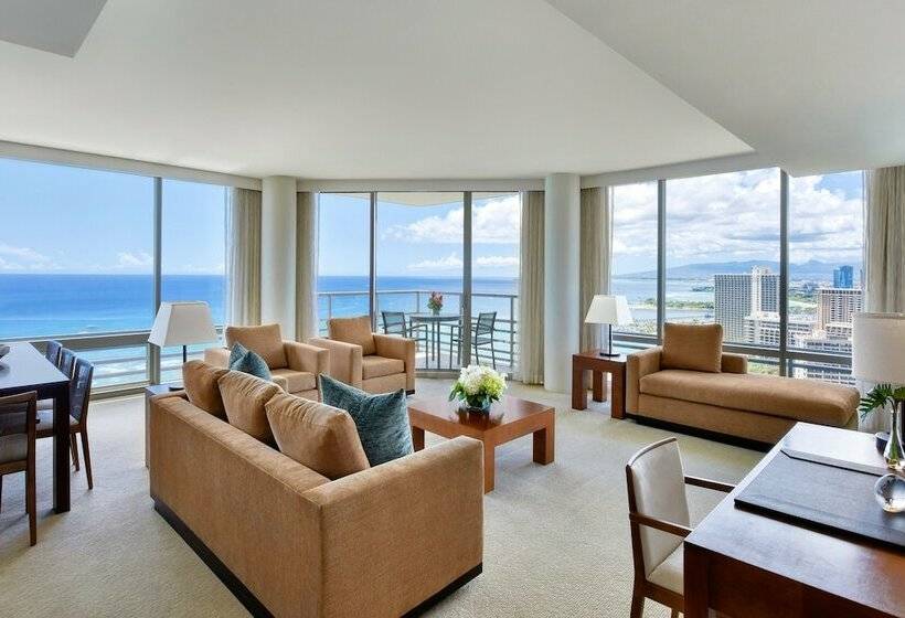 جناح بريميوم 3 غرف نوم, Ka Laʻi Waikiki Beach, Lxr Hotels & Resorts