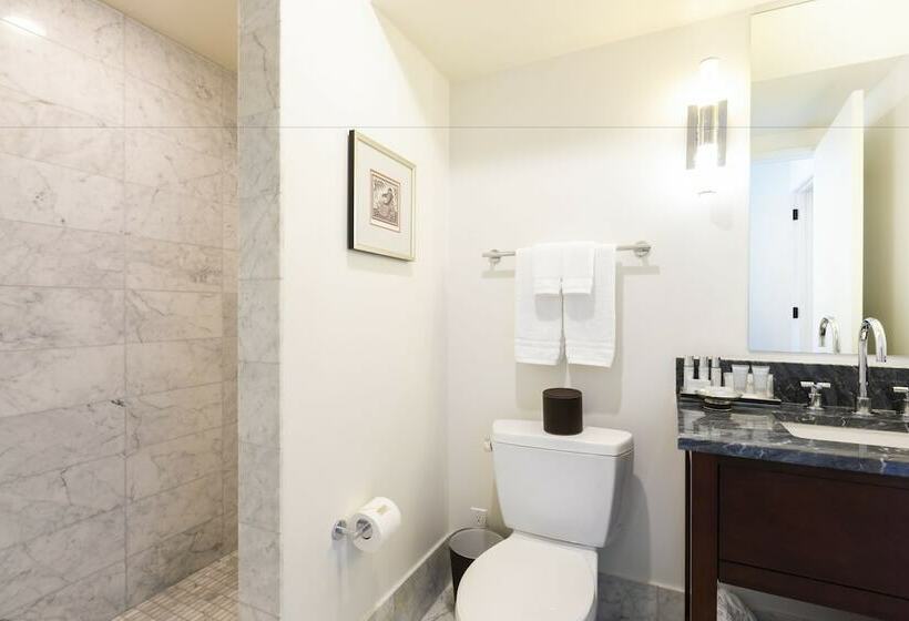 جناح بريميوم 3 غرف نوم, Ka Laʻi Waikiki Beach, Lxr Hotels & Resorts