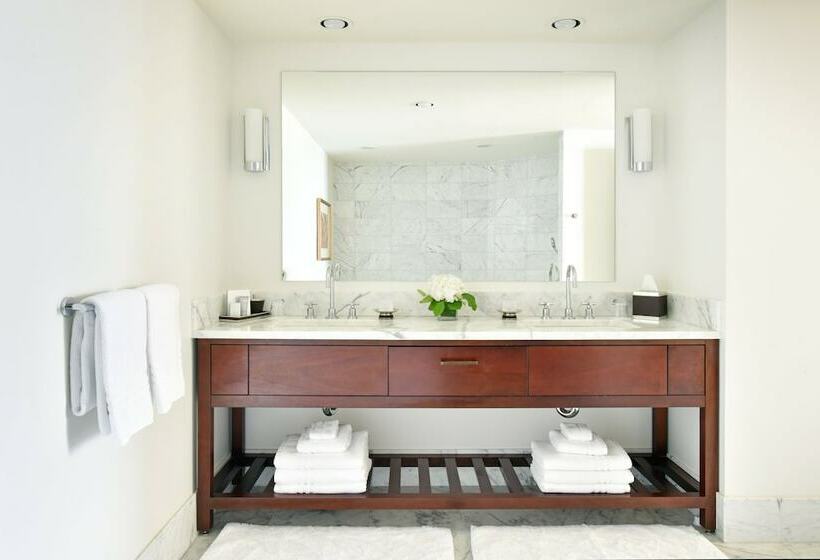 جناح ديلوكس غرفتين نوم, Ka Laʻi Waikiki Beach, Lxr Hotels & Resorts