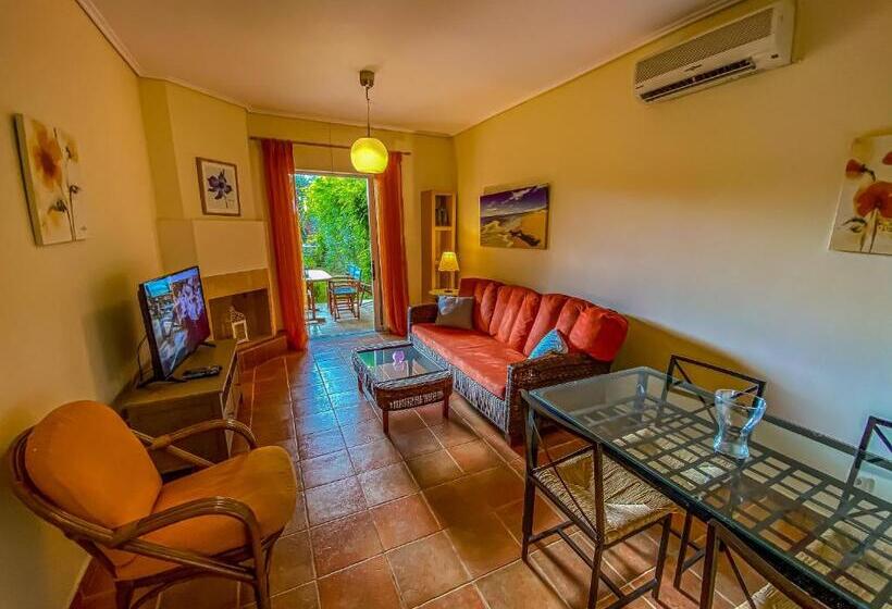 Апартаменты 2 спальни Вид на Сад, La Riviera Barbati Seaside Apartments & Villas