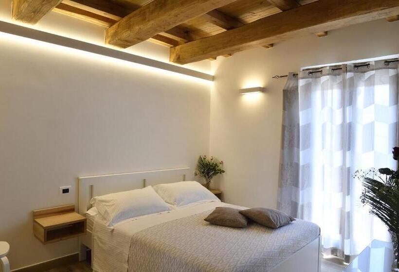 اتاق استاندارد با بالکن, Le Benedettine Affittacamere Relais