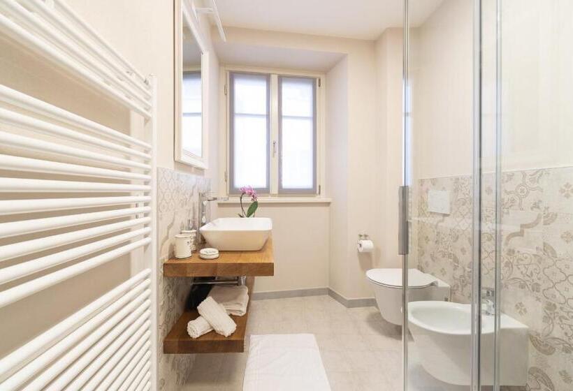 带阳台的高级房间, Antico Borgo B&b