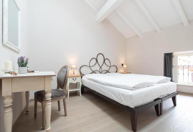 Suite with Terrace, Antico Borgo B&b