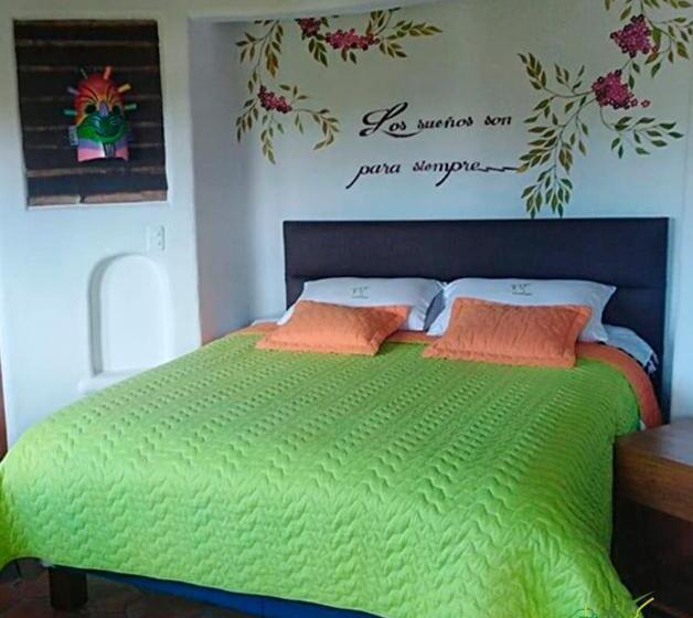 اتاق لوکس, Hostal Mamá Hilda