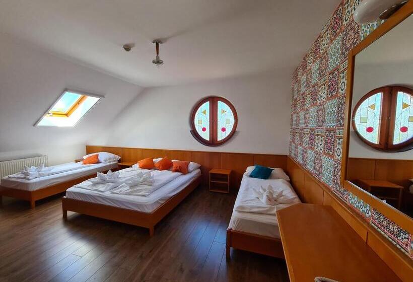 Четырехместный Номер Deluxe, István Parkhotel és Gasztrofarm