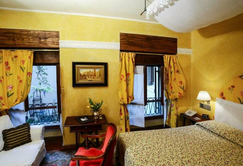 Habitación Estándar, Gabbia D'oro