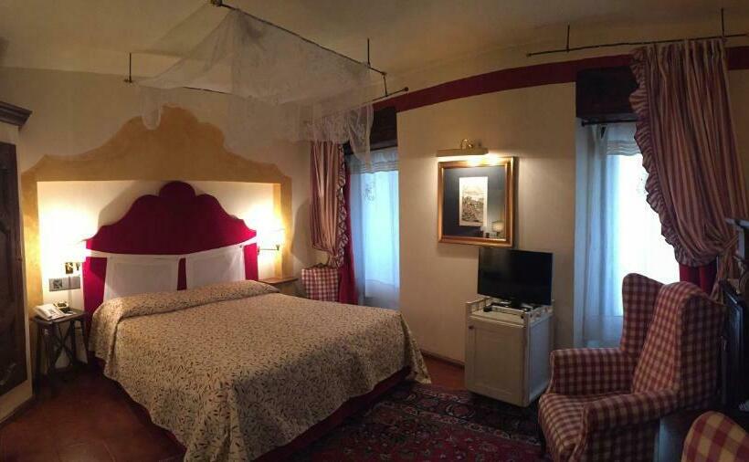 Junior Suite, Gabbia D'oro