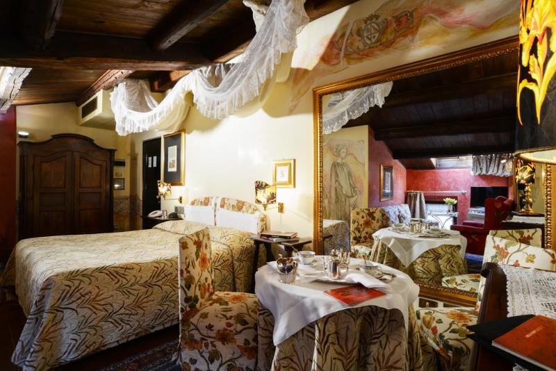 Junior Suite, Gabbia D'oro