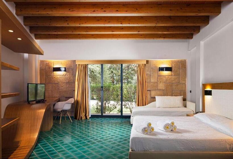 Номер Стандарт Трехместный, Magaggiari Hotel Resort