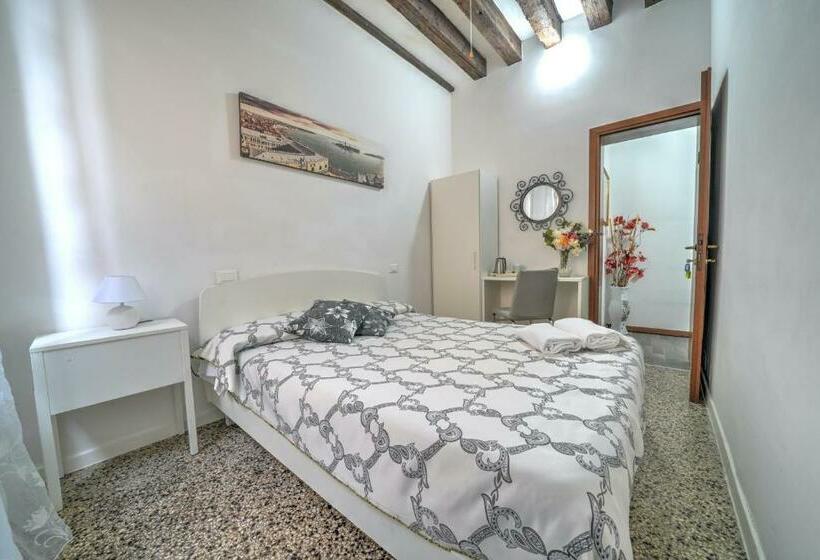 Habitació Estàndard Bany Compartit, Residenza Briati