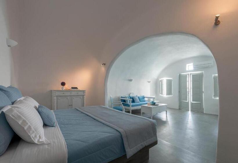 Superior suite with view, Thirea Suites