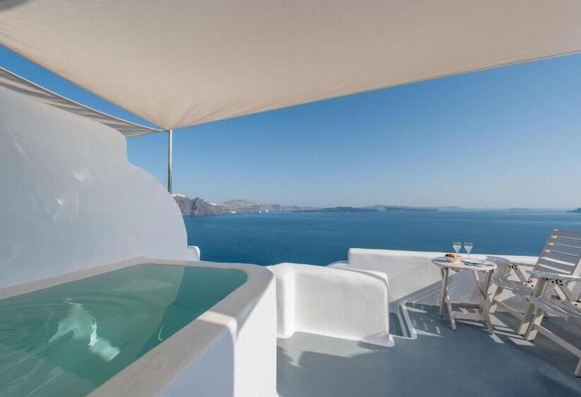 Superior suite with view, Thirea Suites