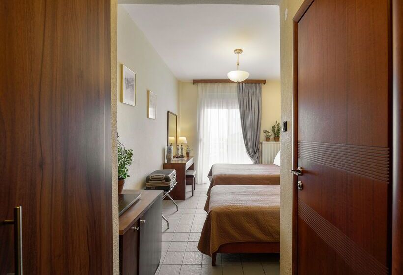 スタンダードトリプルルーム, Alkyonis Hotel