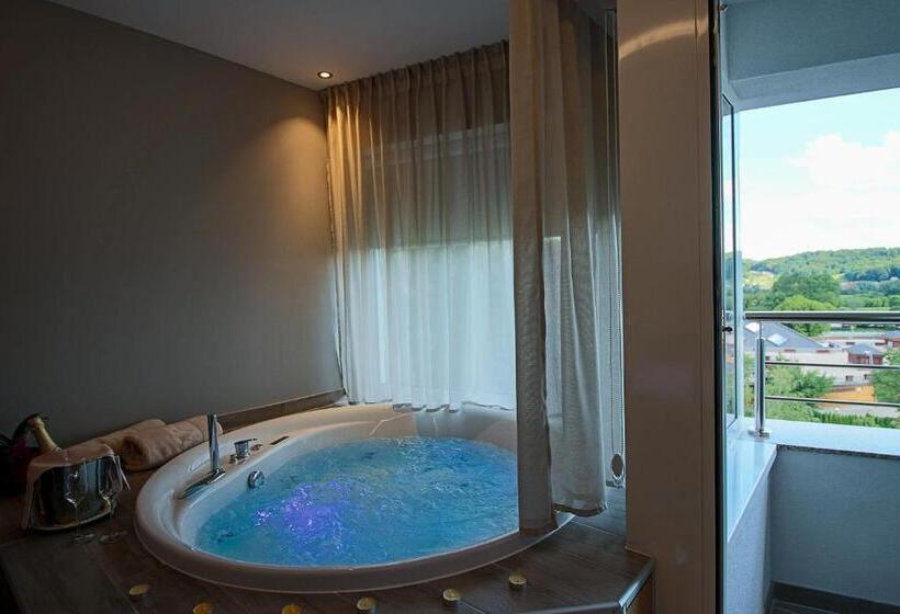 Номер Стандарт с Гидромассажем, Wellness Hotel Villa Magdalena