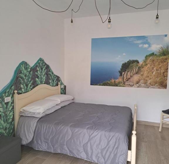 Номер Deluxe, Il Ceppo Sui Sentieri Per Amalfi