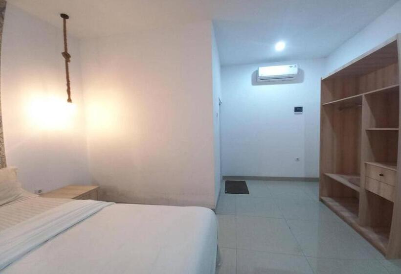 اتاق لوکس با تخت بزرگ, Oyo 90510 Sand S Residence