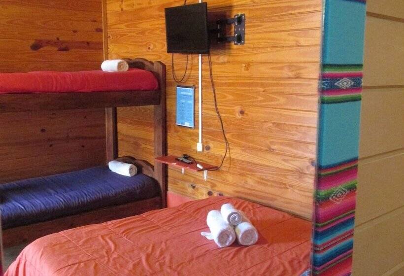 4인용 스탠다드 룸, Hostal Del Suri