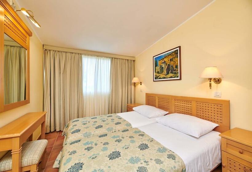 Апартаменты Классик 1 Спальня, Apartments Bellevue Plava Laguna